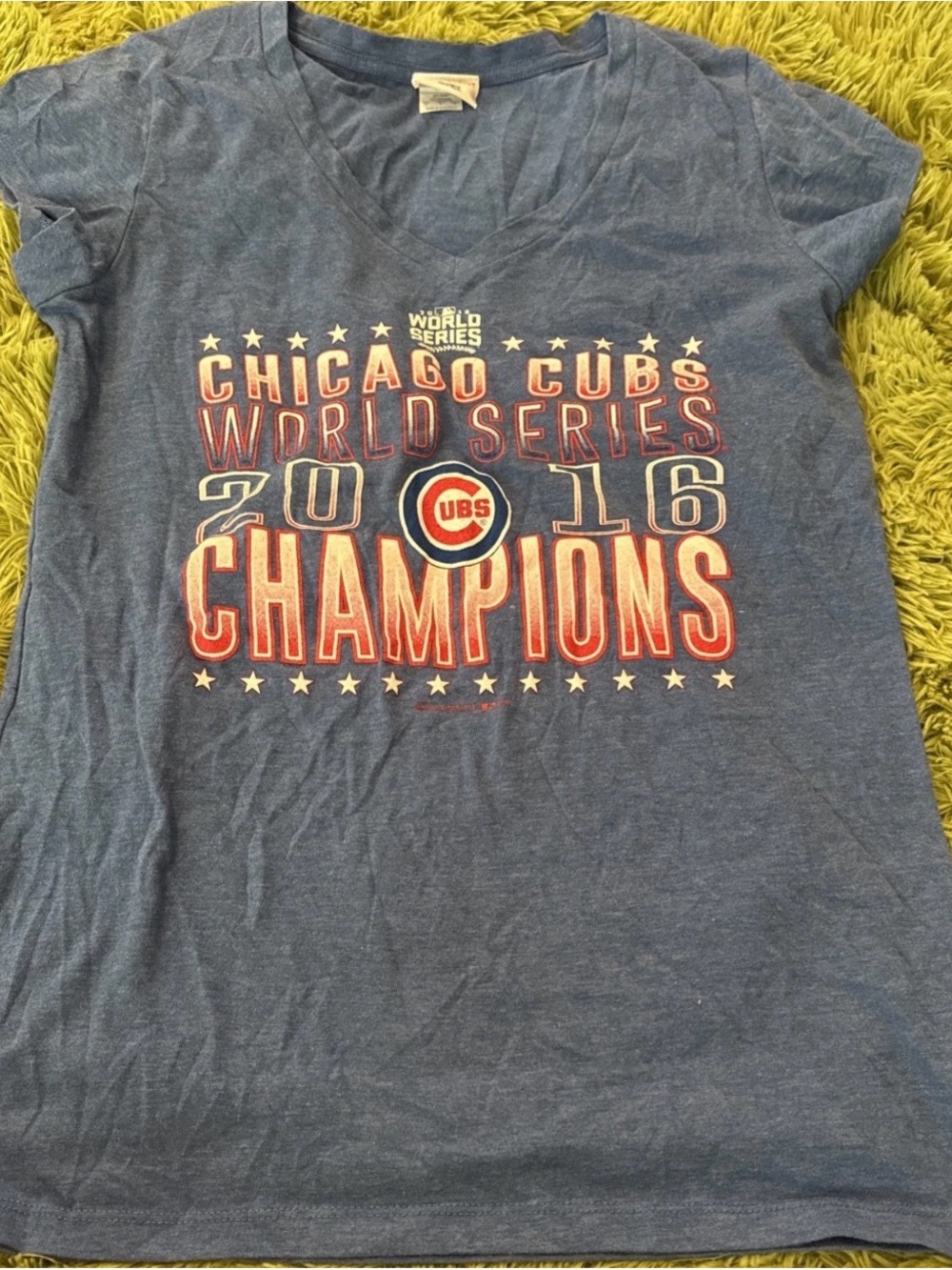 Chicago Cubs 2016 Champions women’s  T-Shirt - Large